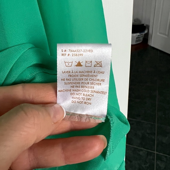 ☀️ Green long sleeve flowy top - Picture 11 of 12